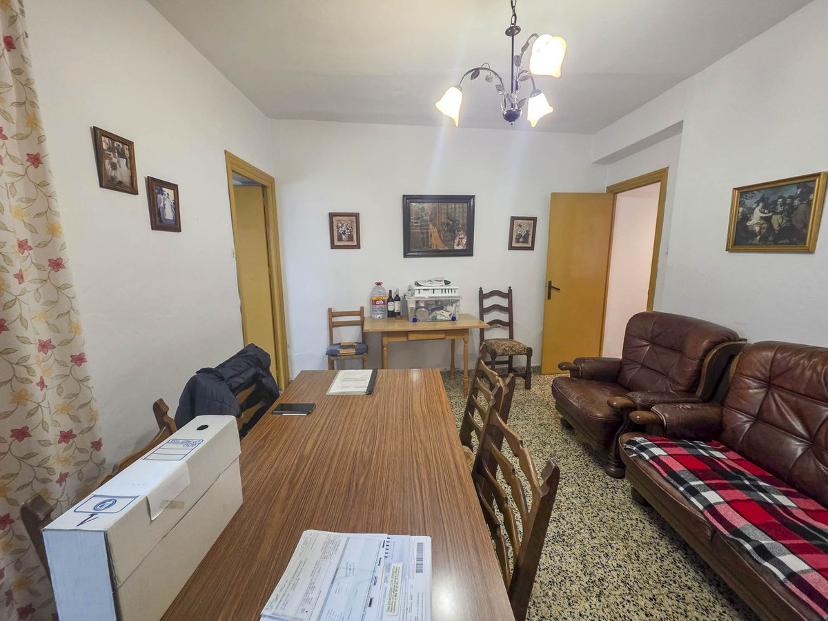5 Bed Townhouse for sale in Estepona Costa Del Sol, Málaga, Spain