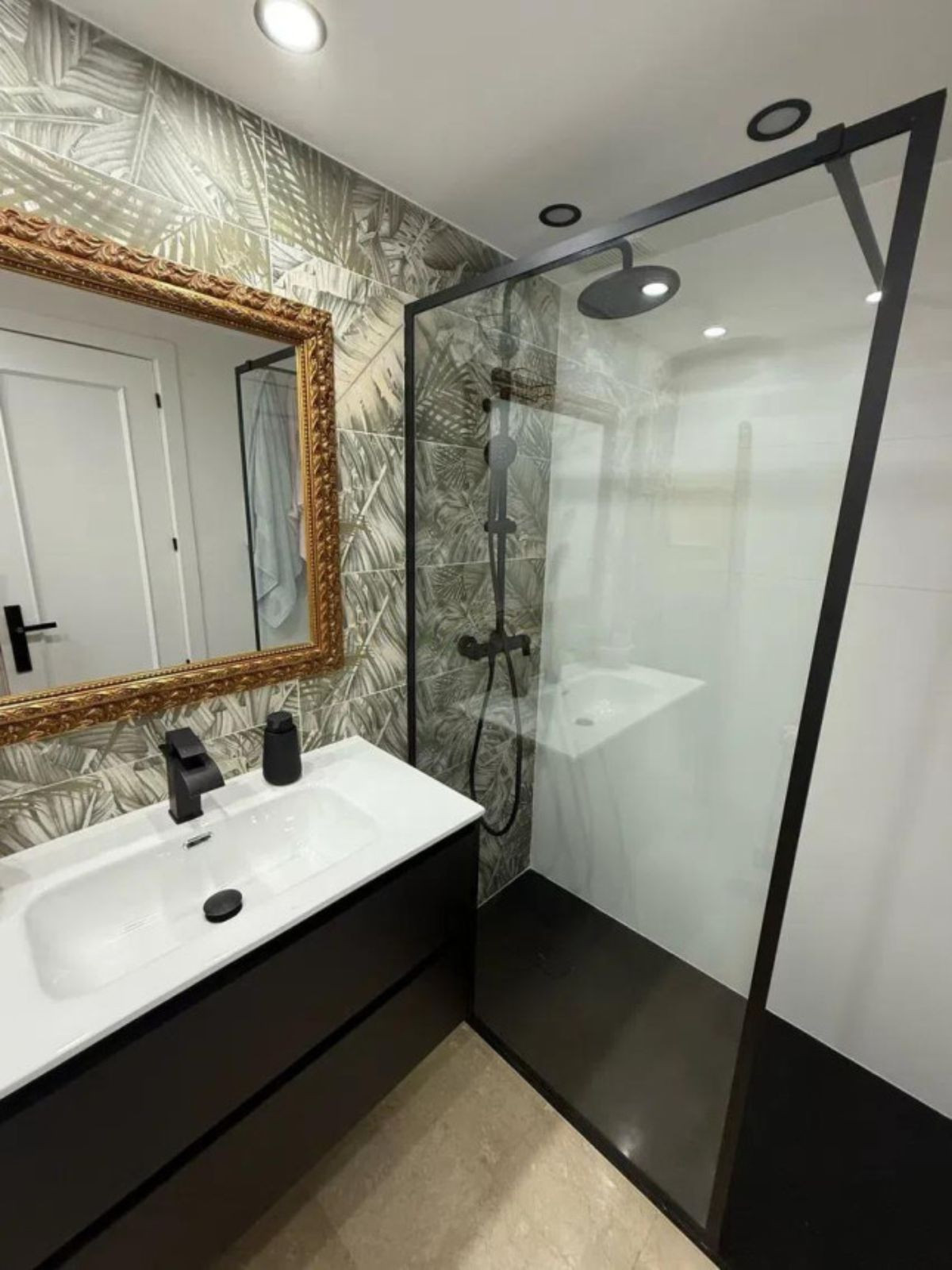 2 Bed Apartment for sale in Las Chapas Costa Del Sol, Málaga, Spain
