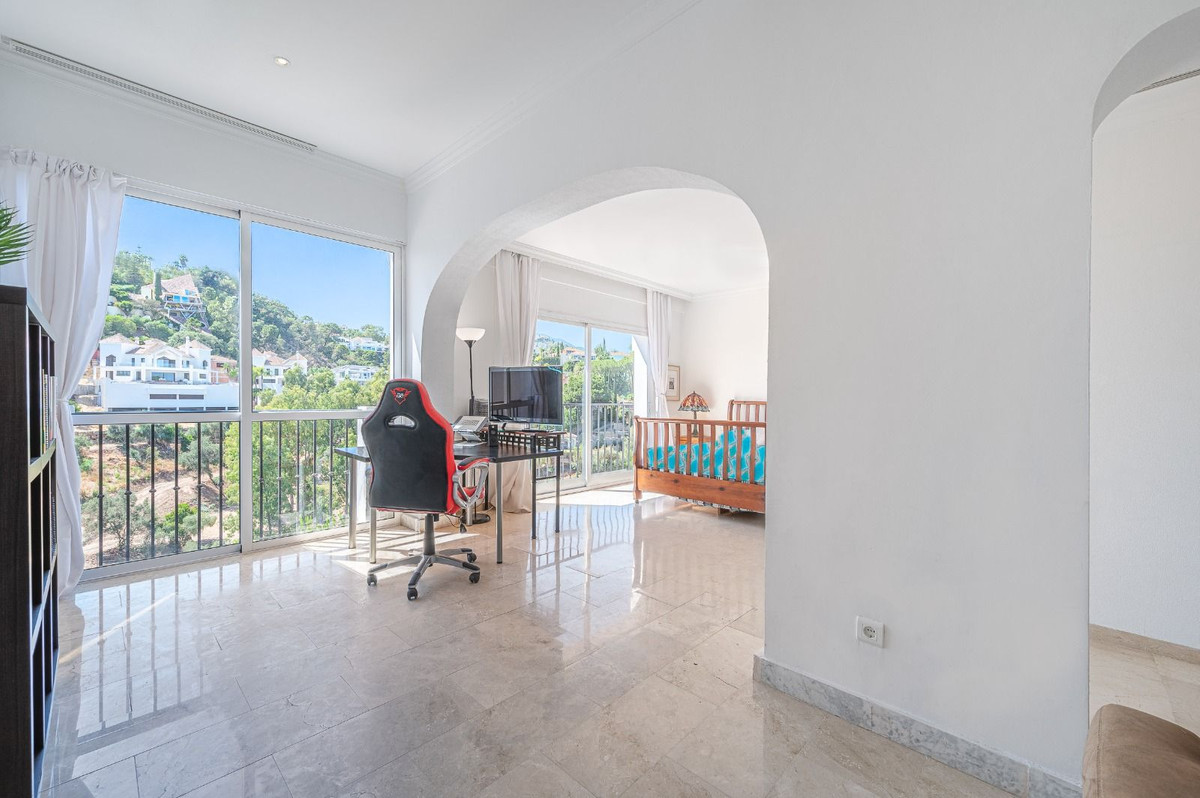 4 Bed Townhouse for sale in La Quinta Costa Del Sol, Málaga, Spain