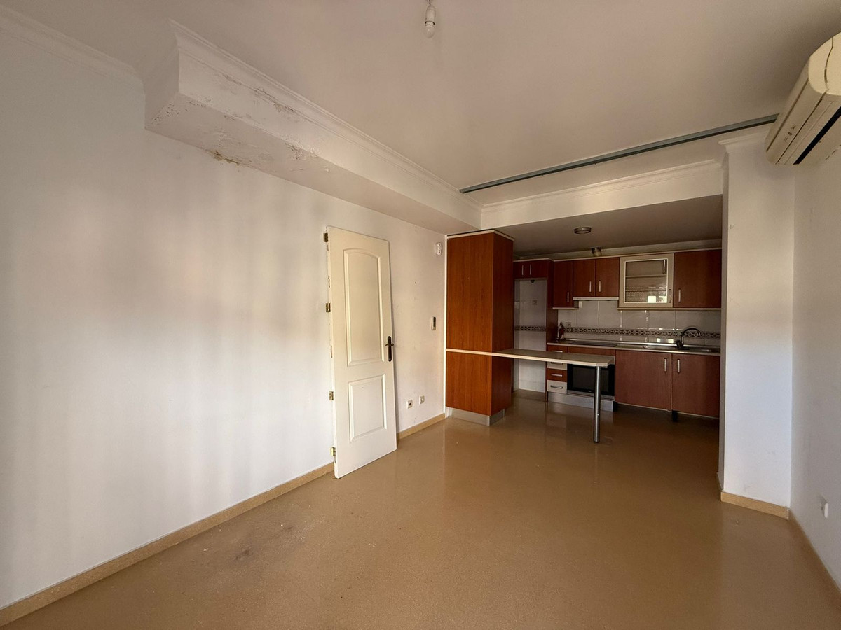 Se vende Apartamento Planta Media de 2 dormitorios en Costa Del Sol, Málaga, España
