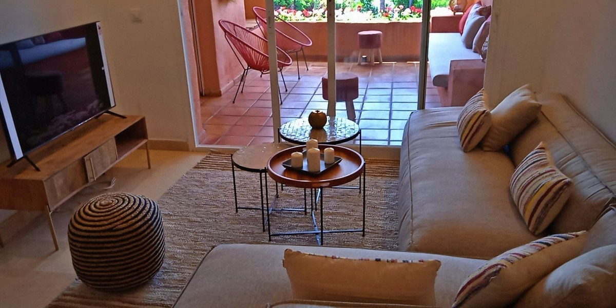 2 Bed Apartment for sale in The Golden Mile Costa Del Sol, Málaga, Spain