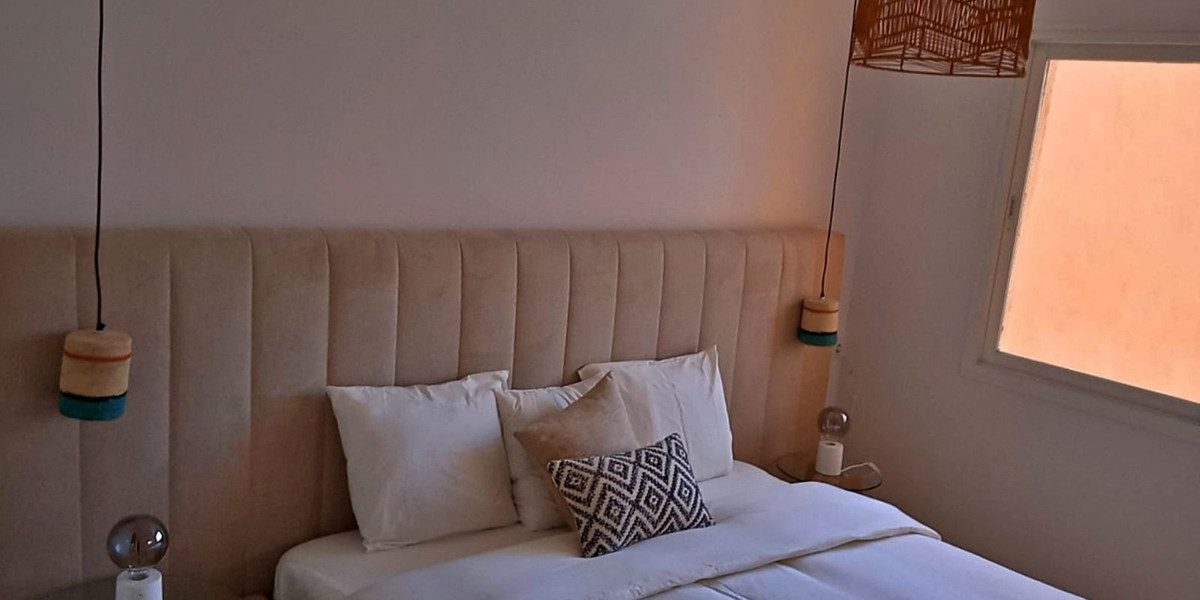 2 Bed Apartment for sale in The Golden Mile Costa Del Sol, Málaga, Spain