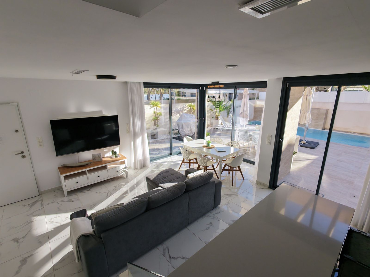 3 Bed Townhouse for sale in Los Montesinos Costa Blanca, Alicante, Spain