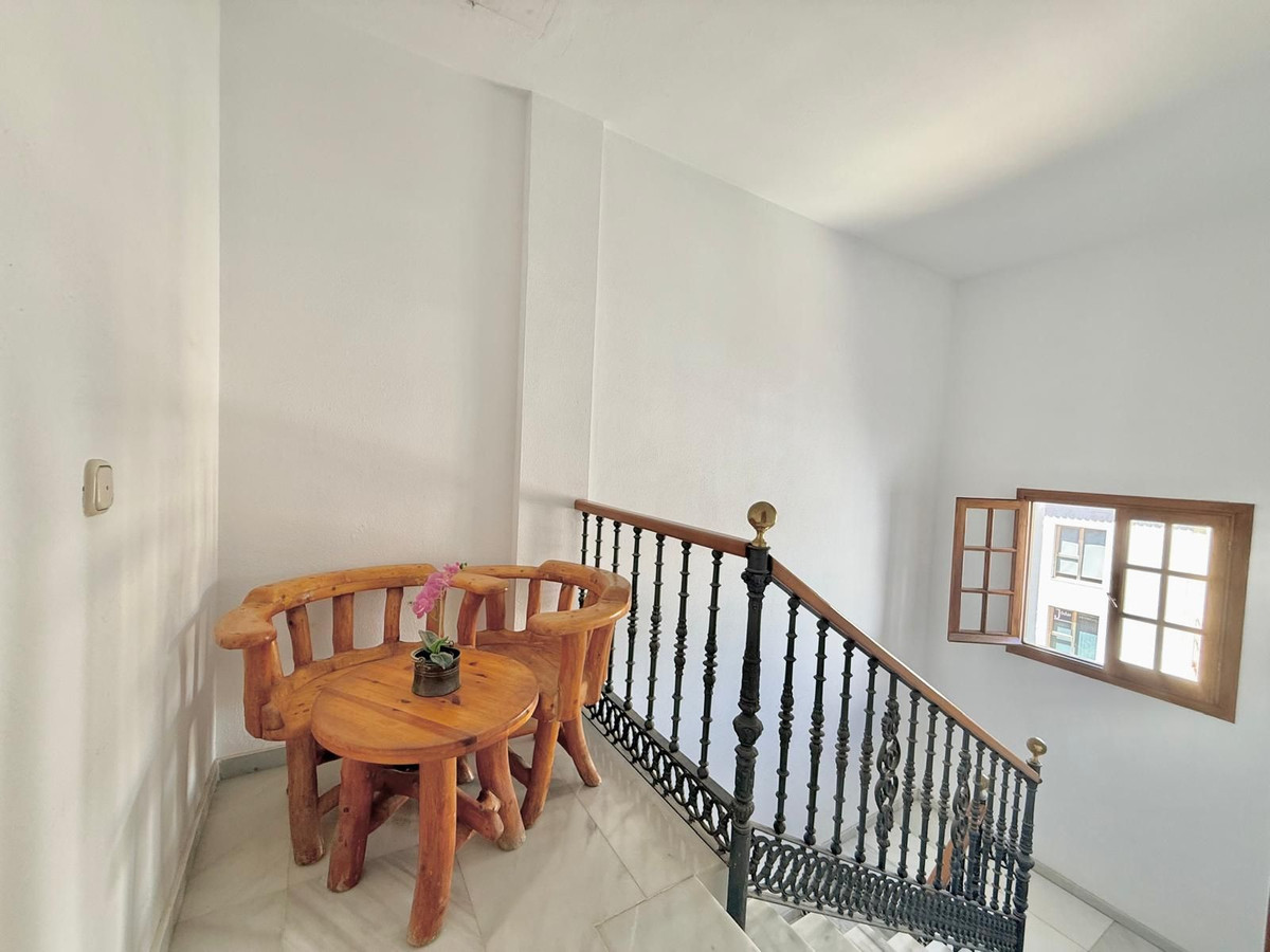 2 Bed Apartment for sale in Fuengirola Costa Del Sol, Málaga, Spain