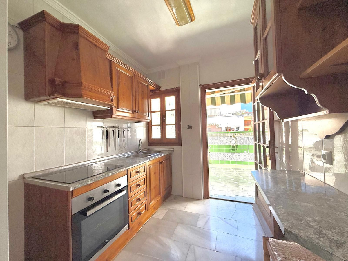 2 Bed Apartment for sale in Fuengirola Costa Del Sol, Málaga, Spain