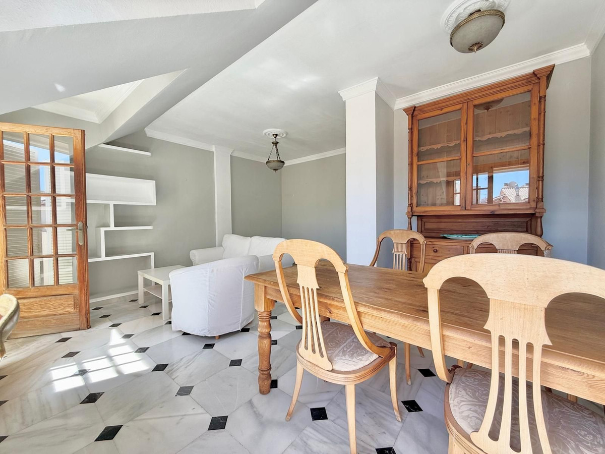 2 Bed Apartment for sale in Fuengirola Costa Del Sol, Málaga, Spain