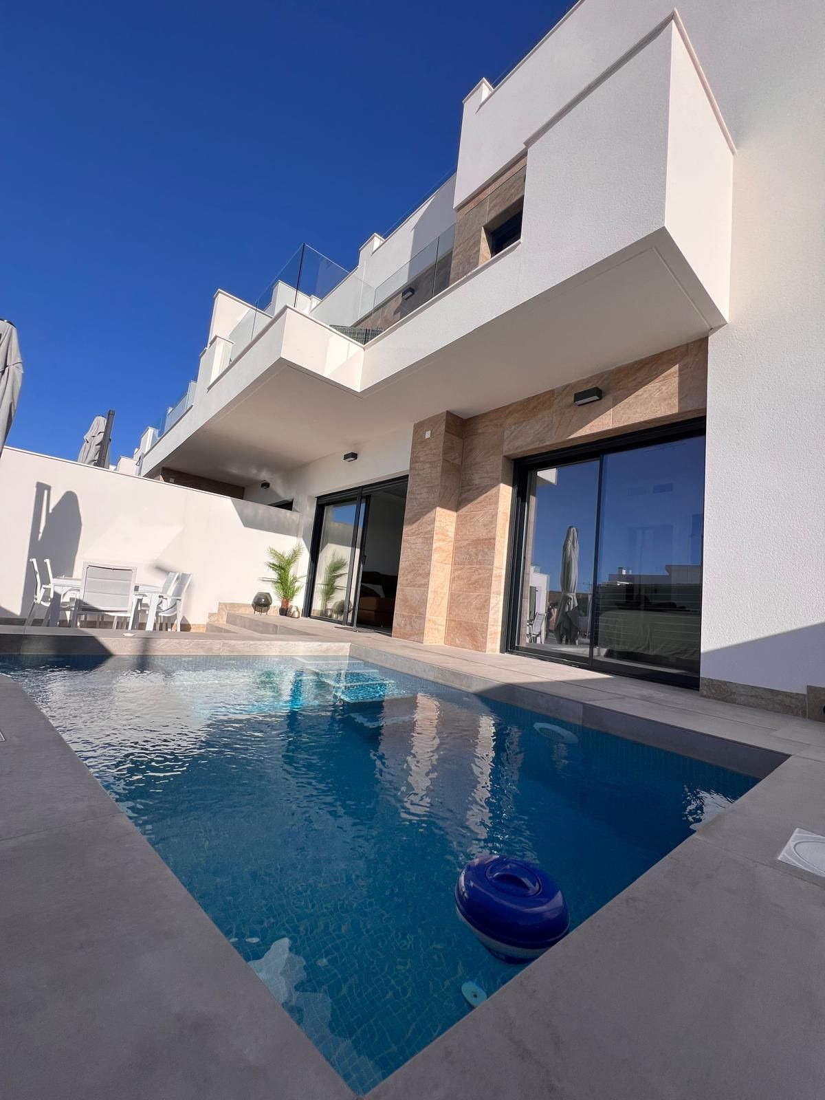 Se vende Pareada de 3 dormitorios en Costa Blanca, Alicante, España