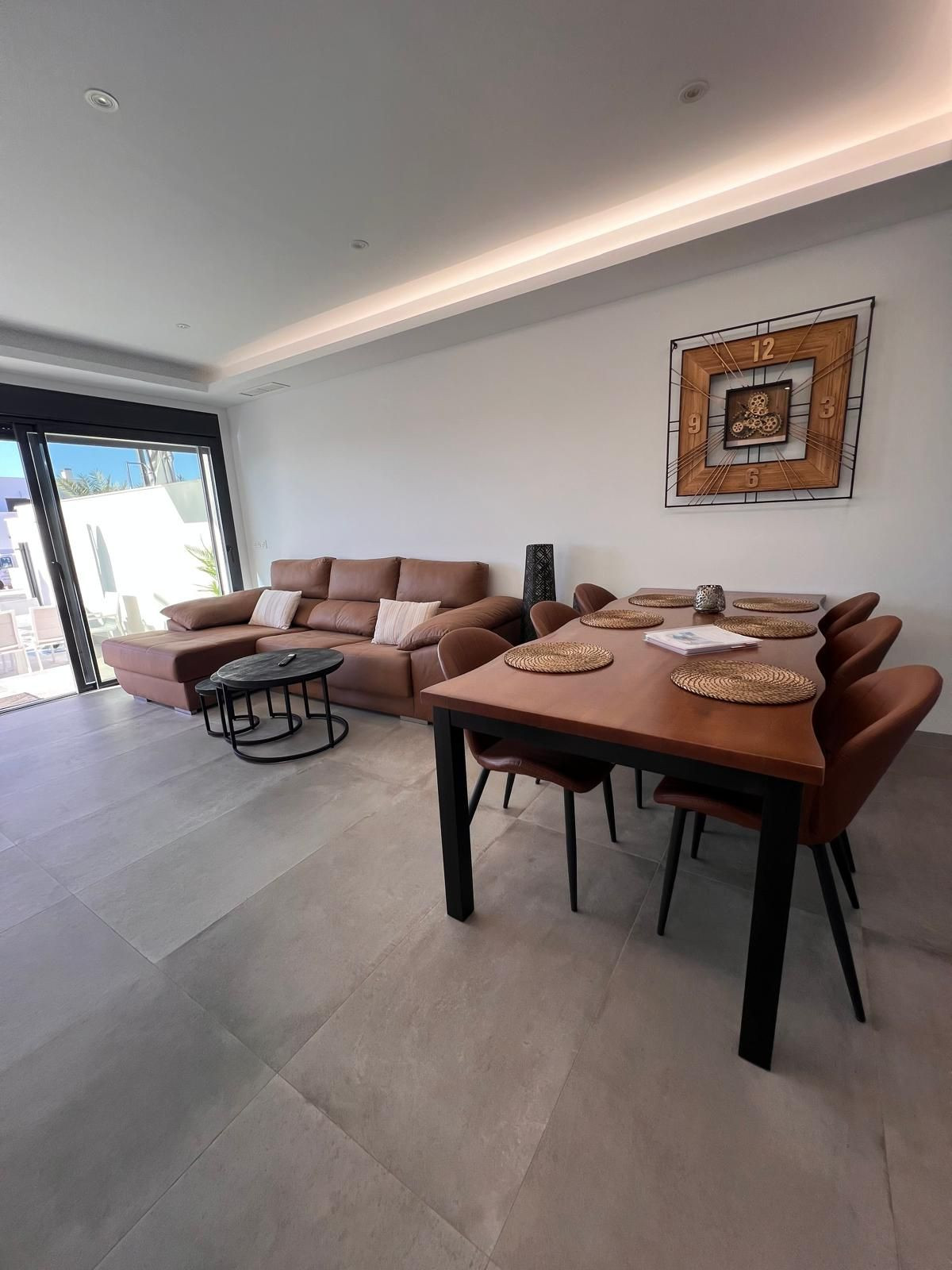 Se vende Pareada de 3 dormitorios en Costa Blanca, Alicante, España