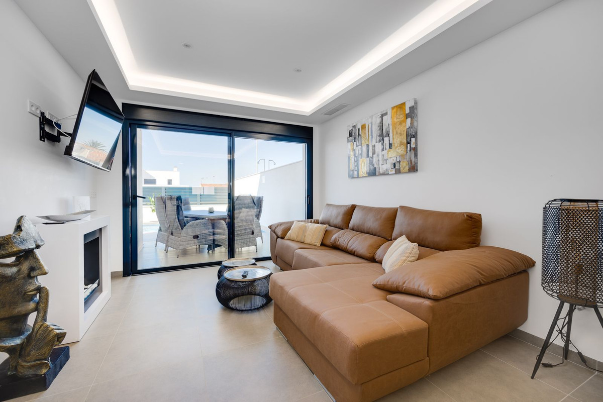 Se vende Pareada de 3 dormitorios en Costa Blanca, Alicante, España