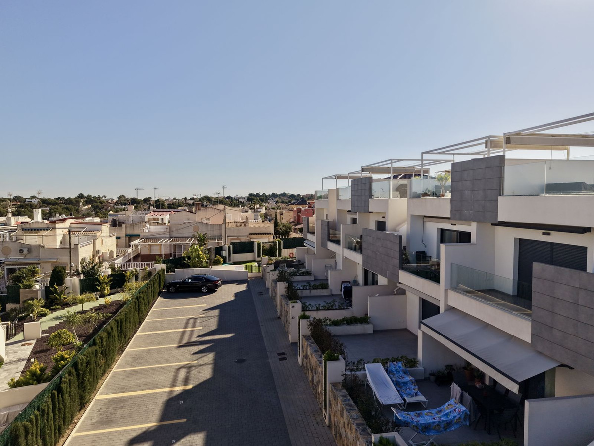 Se vende Apartamento en Planta Última de 2 dormitorios en Costa Blanca, Alicante, España