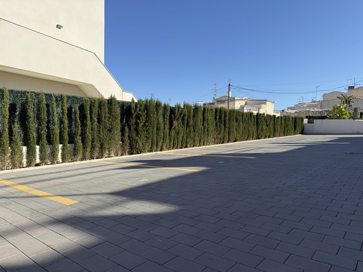Se vende Apartamento en Planta Última de 2 dormitorios en Costa Blanca, Alicante, España