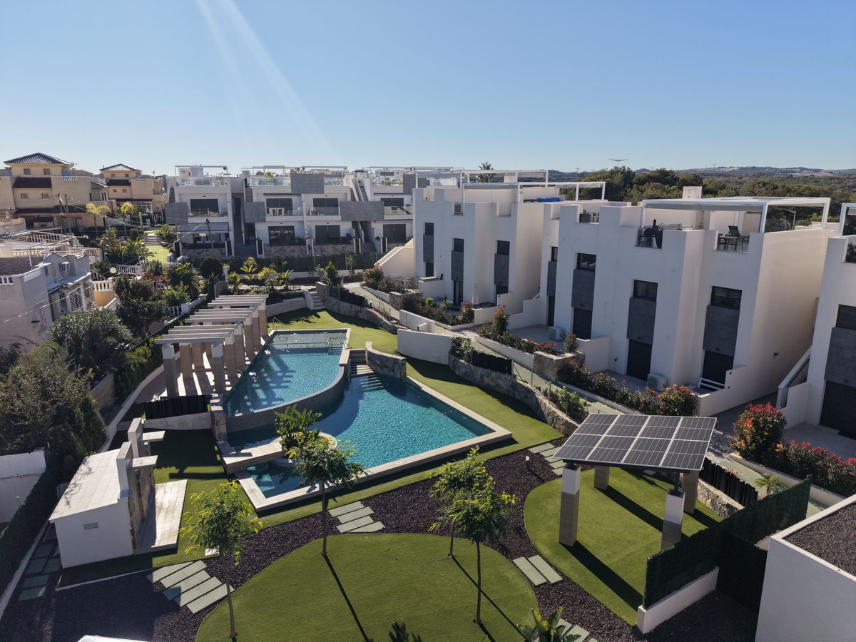 Se vende Apartamento en Planta Última de 2 dormitorios en Costa Blanca, Alicante, España