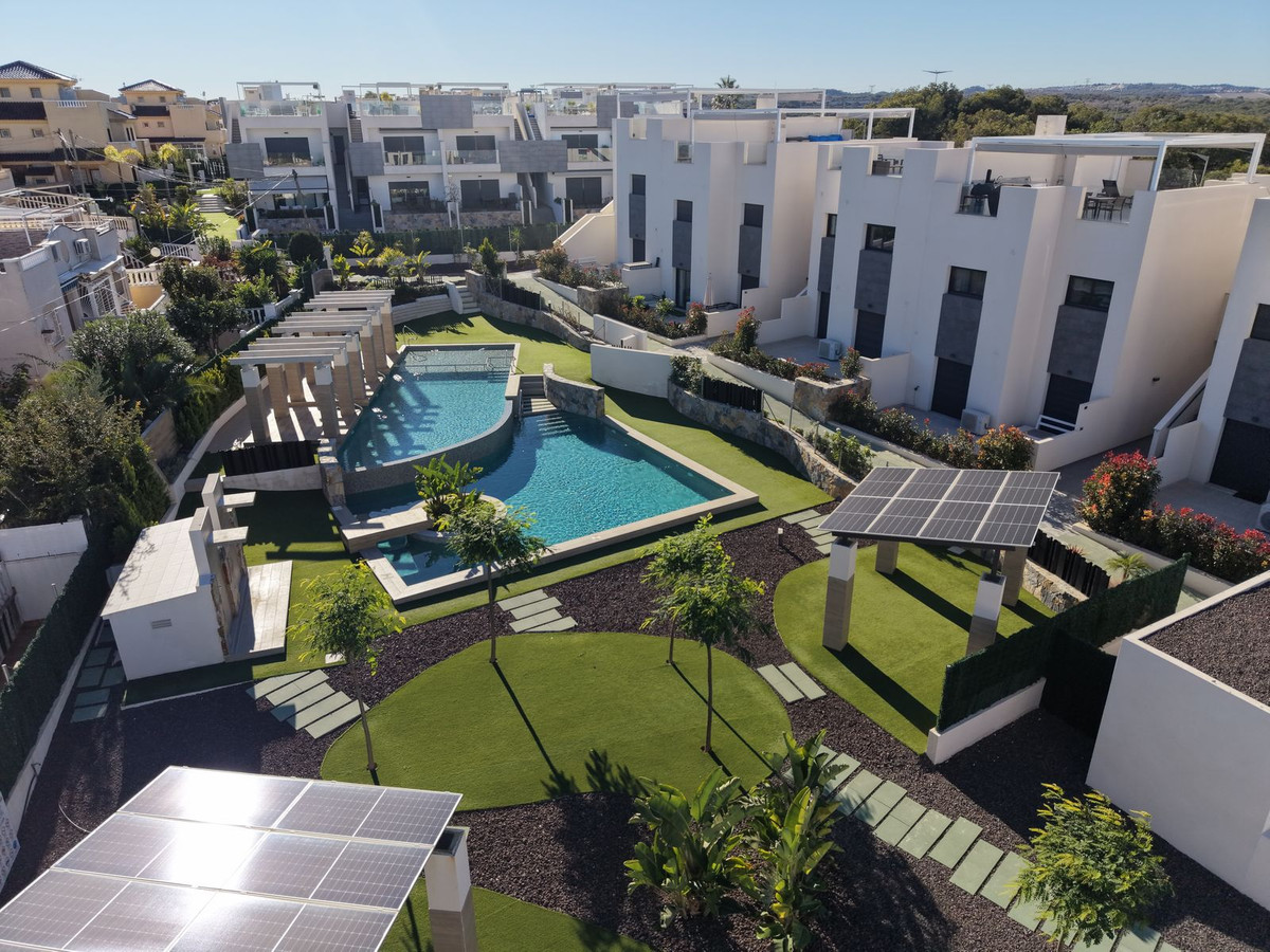 Se vende Apartamento en Planta Última de 2 dormitorios en Costa Blanca, Alicante, España