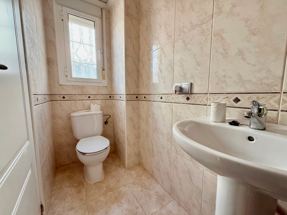 Se vende Pareada de 3 dormitorios en Costa Blanca, Alicante, España