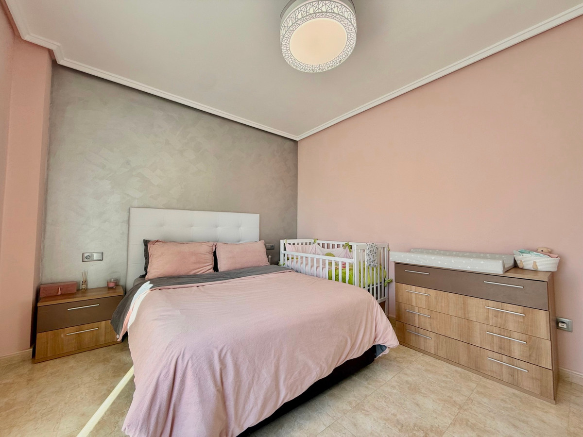 Se vende Pareada de 3 dormitorios en Costa Blanca, Alicante, España