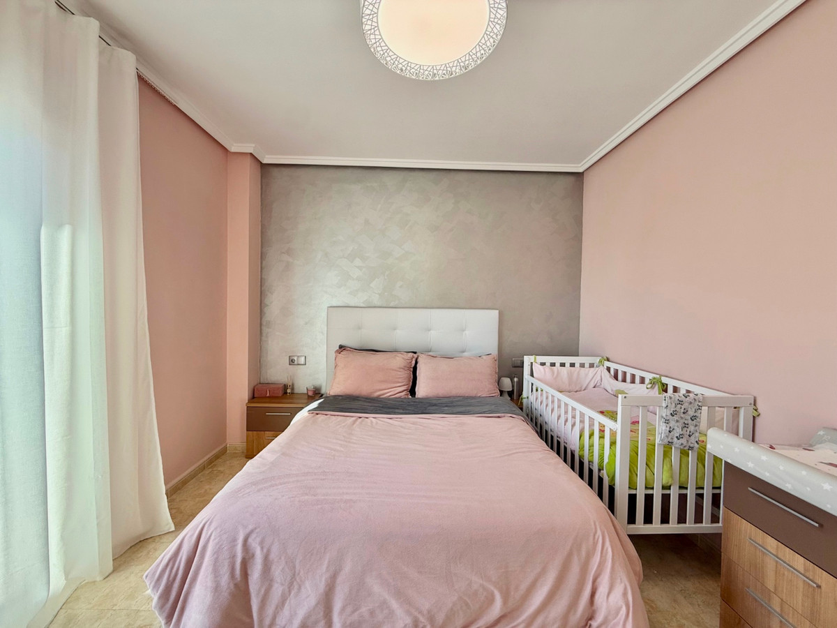 Se vende Pareada de 3 dormitorios en Costa Blanca, Alicante, España