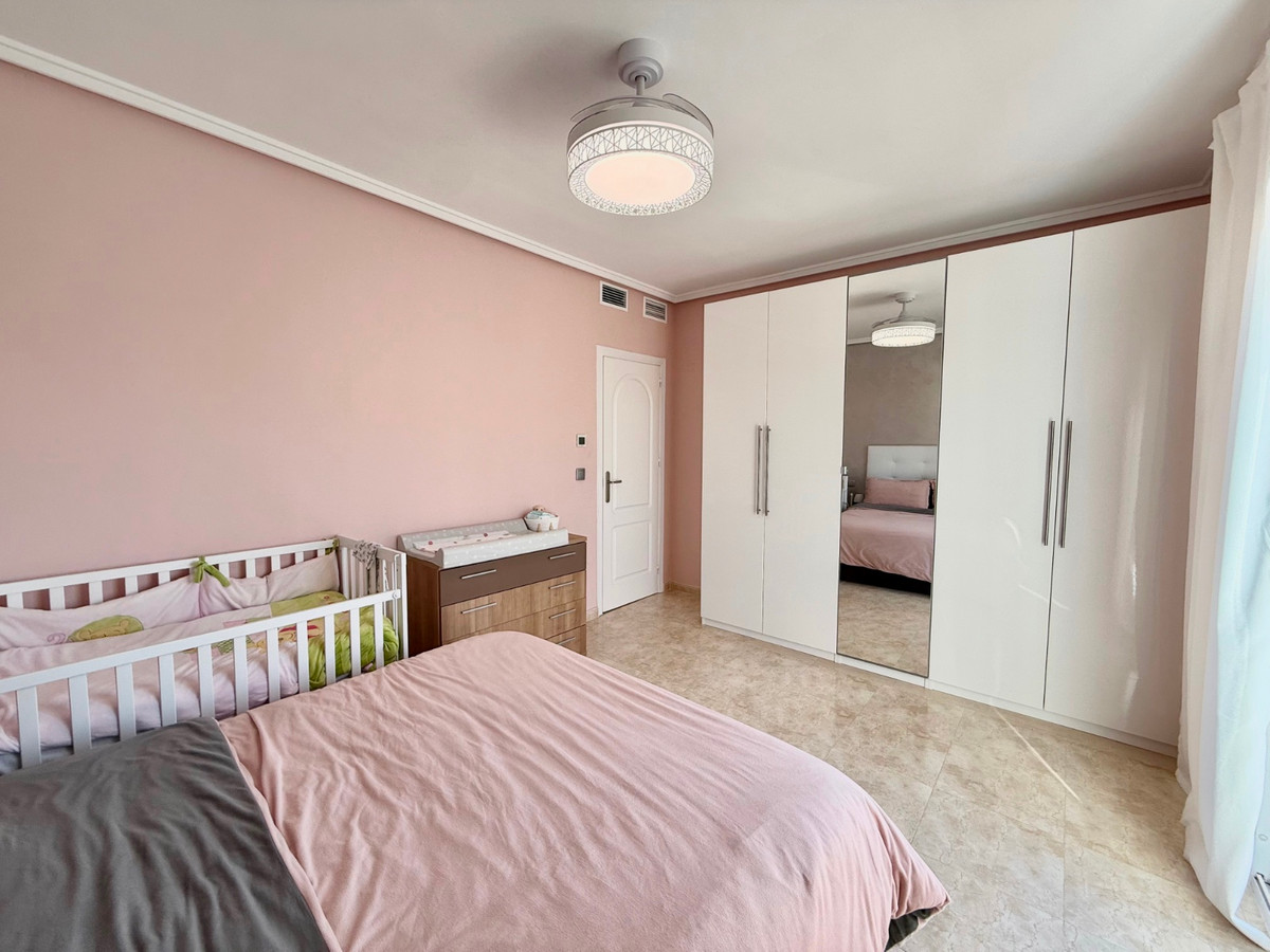 Se vende Pareada de 3 dormitorios en Costa Blanca, Alicante, España