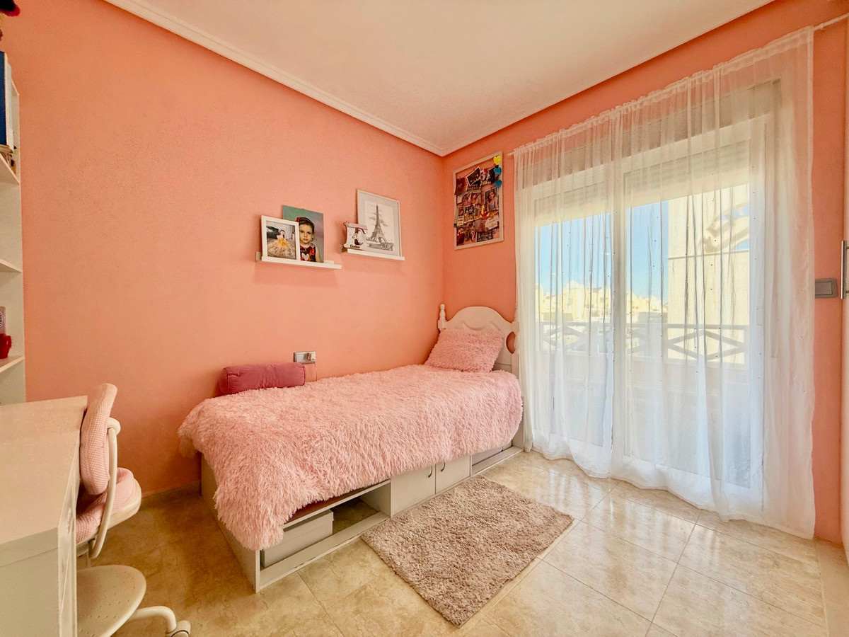 Se vende Pareada de 3 dormitorios en Costa Blanca, Alicante, España