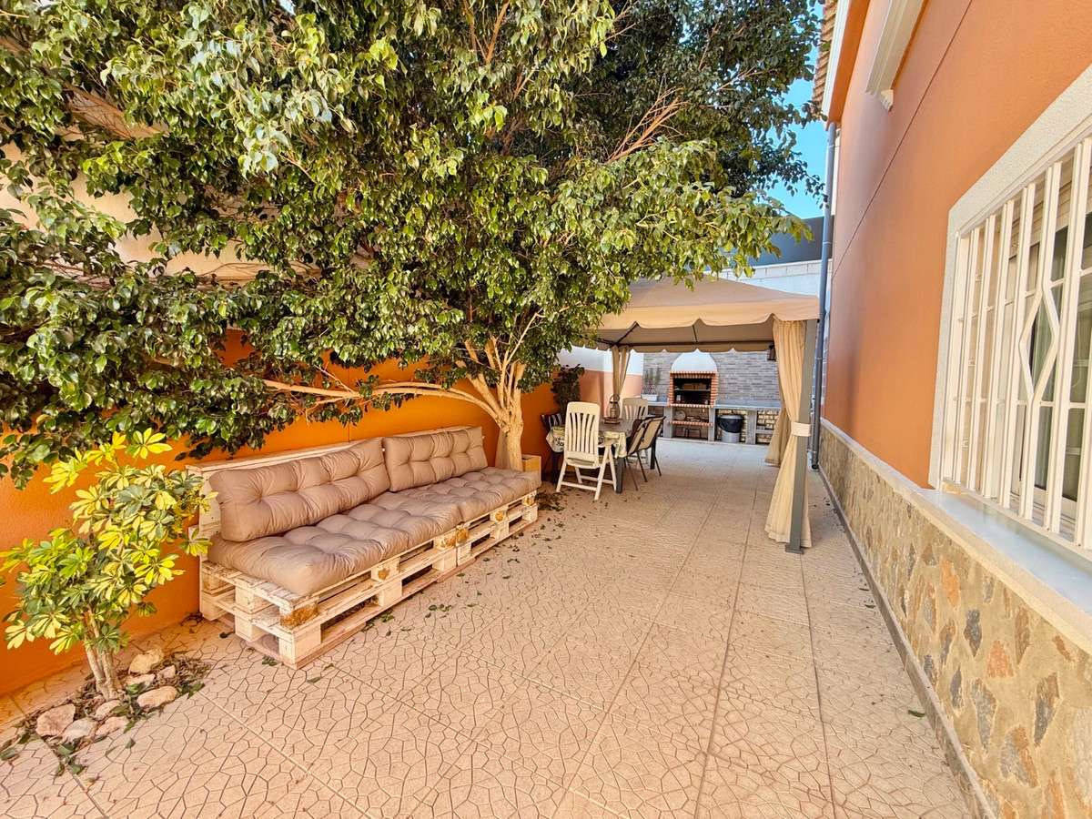 Se vende Pareada de 3 dormitorios en Costa Blanca, Alicante, España