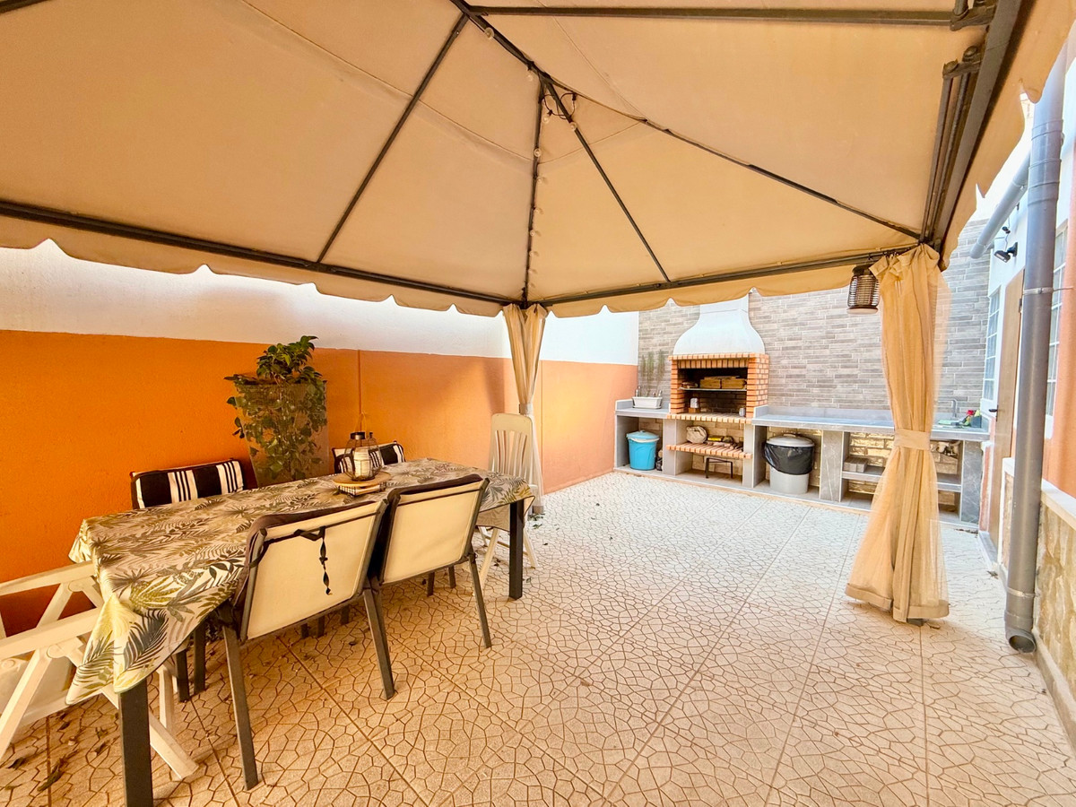 Se vende Pareada de 3 dormitorios en Costa Blanca, Alicante, España