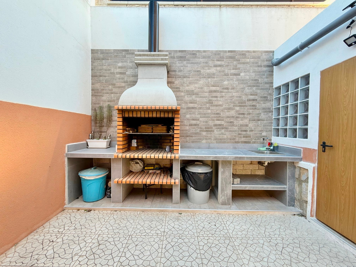 Se vende Pareada de 3 dormitorios en Costa Blanca, Alicante, España