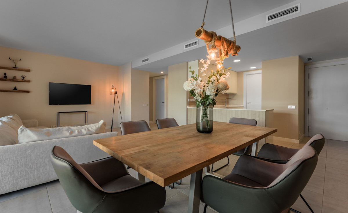 3 Bed Apartment for sale in Estepona Costa Del Sol, Málaga, Spain
