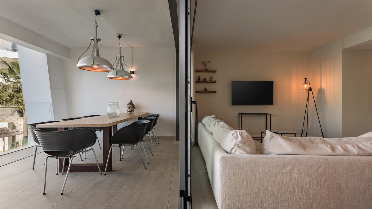 3 Bed Apartment for sale in Estepona Costa Del Sol, Málaga, Spain