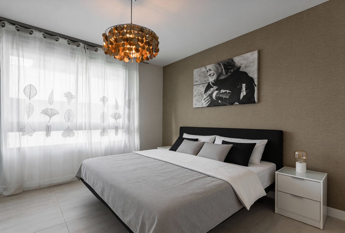 3 Bed Apartment for sale in Estepona Costa Del Sol, Málaga, Spain