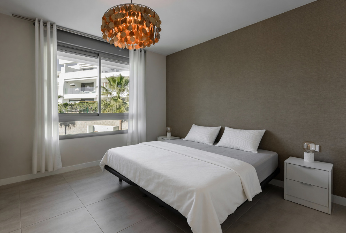 3 Bed Apartment for sale in Estepona Costa Del Sol, Málaga, Spain