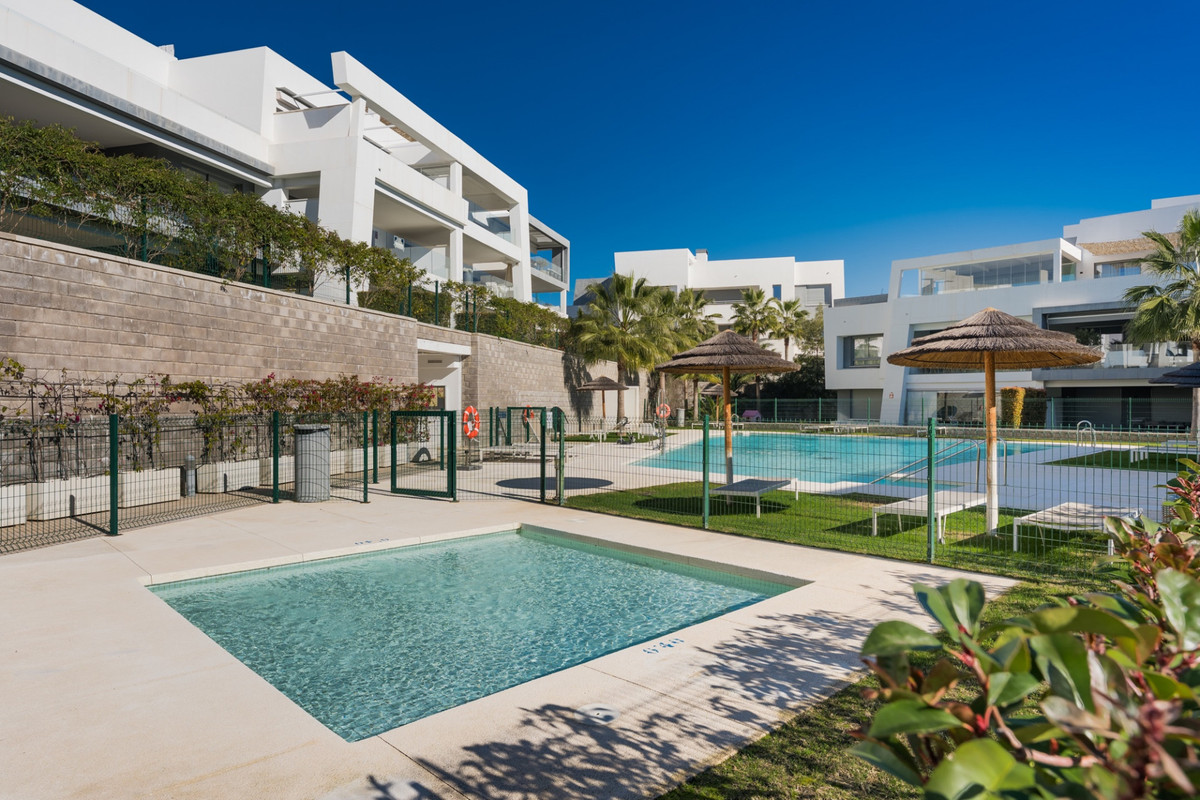 3 Bed Apartment for sale in Estepona Costa Del Sol, Málaga, Spain