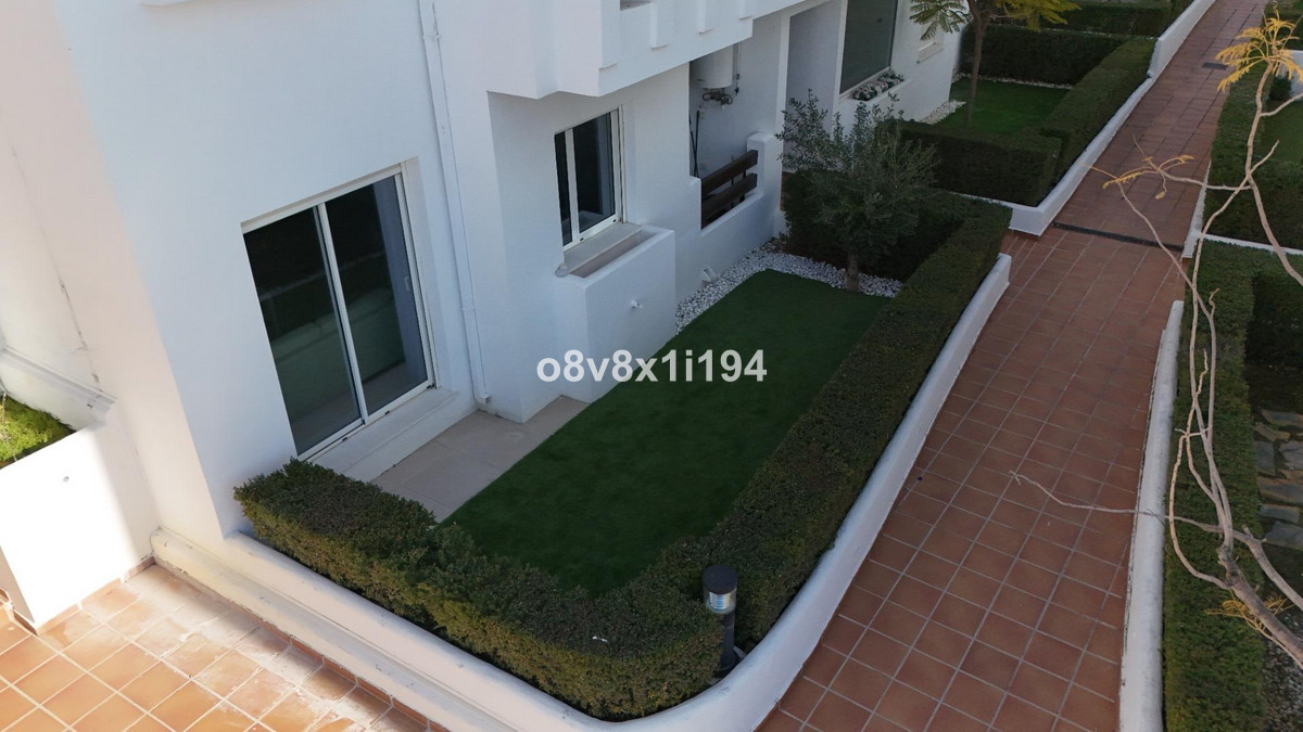 3 Bed Apartment for sale in Estepona Costa Del Sol, Málaga, Spain