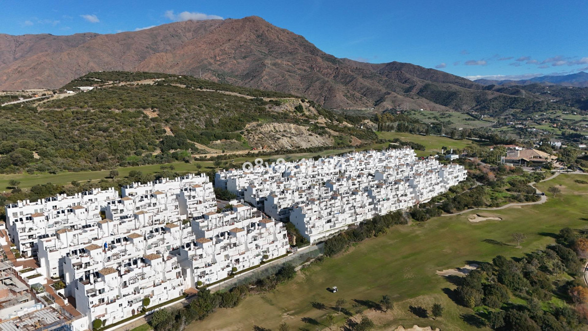 3 Bed Apartment for sale in Estepona Costa Del Sol, Málaga, Spain