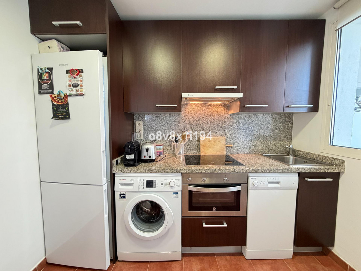 3 Bed Apartment for sale in Estepona Costa Del Sol, Málaga, Spain