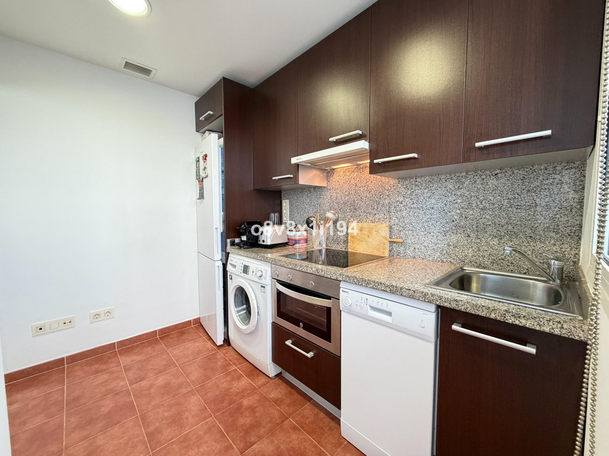 3 Bed Apartment for sale in Estepona Costa Del Sol, Málaga, Spain
