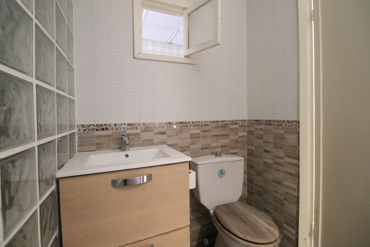 Se vende Bungalow de 4 dormitorios en Costa Blanca, Alicante, España
