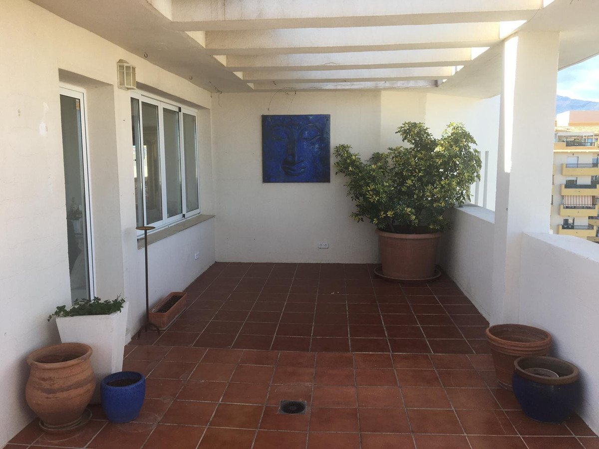 3 Bed Apartment for sale in San Pedro De Alcántara Costa Del Sol, Málaga, Spain