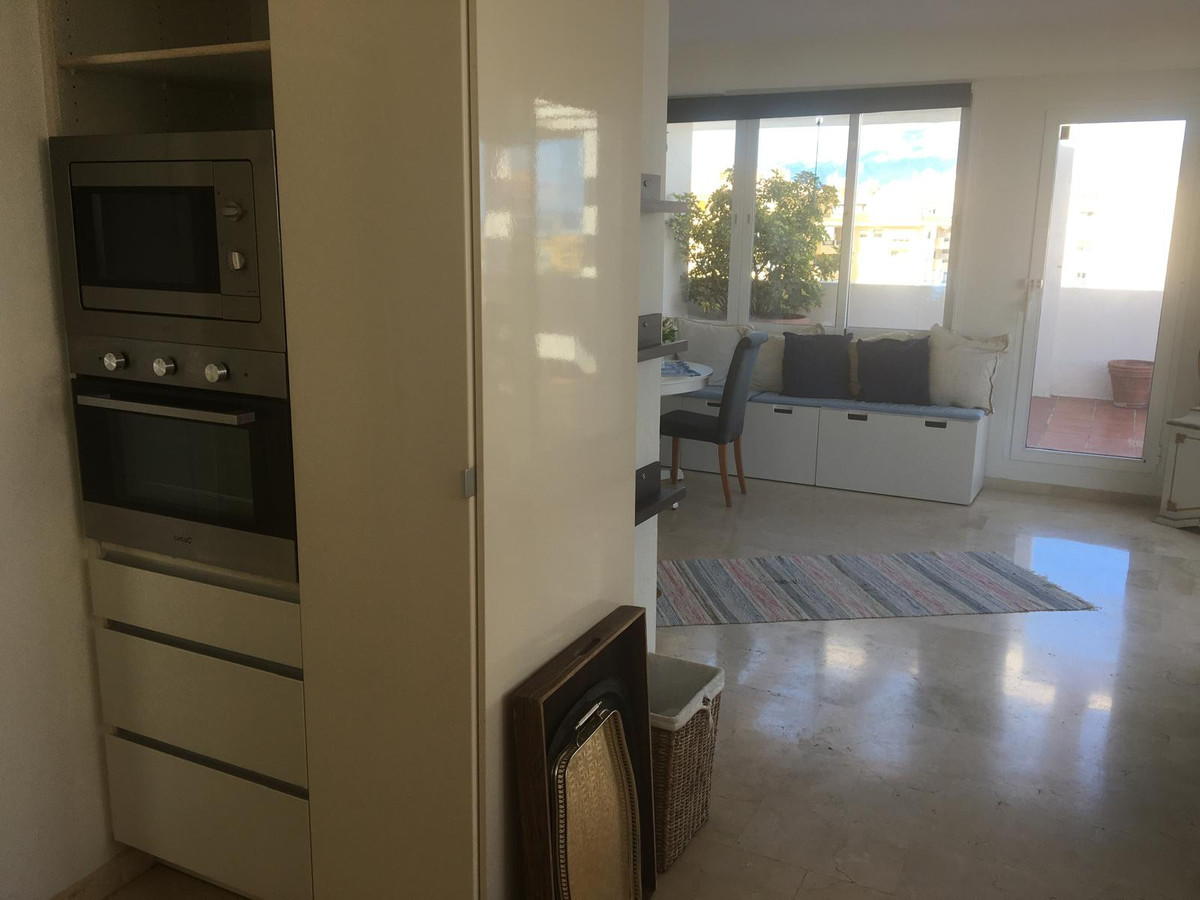 3 Bed Apartment for sale in San Pedro De Alcántara Costa Del Sol, Málaga, Spain