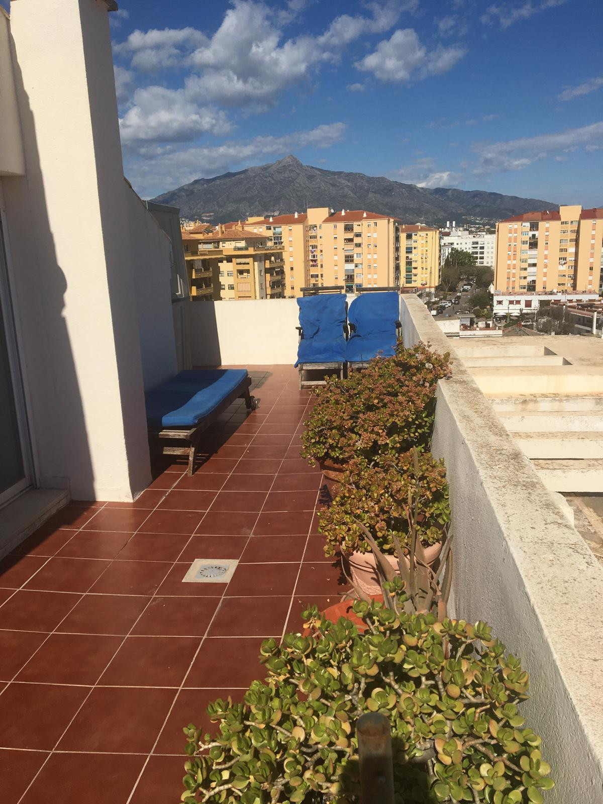 3 Bed Apartment for sale in San Pedro De Alcántara Costa Del Sol, Málaga, Spain