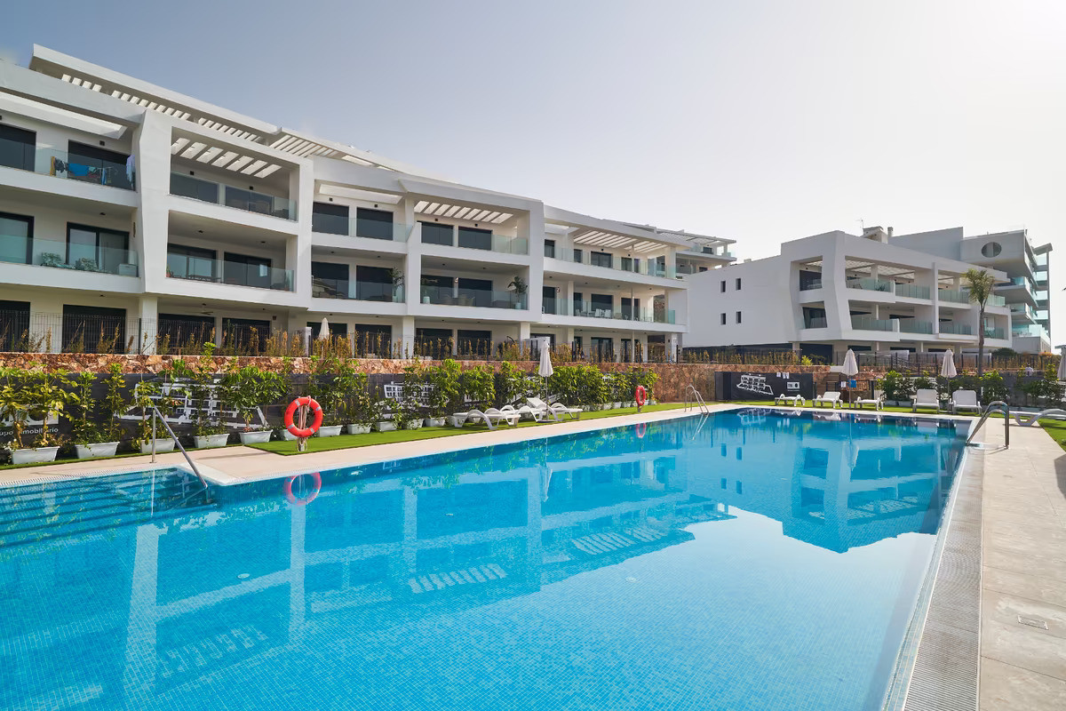 2 Bed Apartment for sale in Fuengirola Costa Del Sol, Málaga, Spain