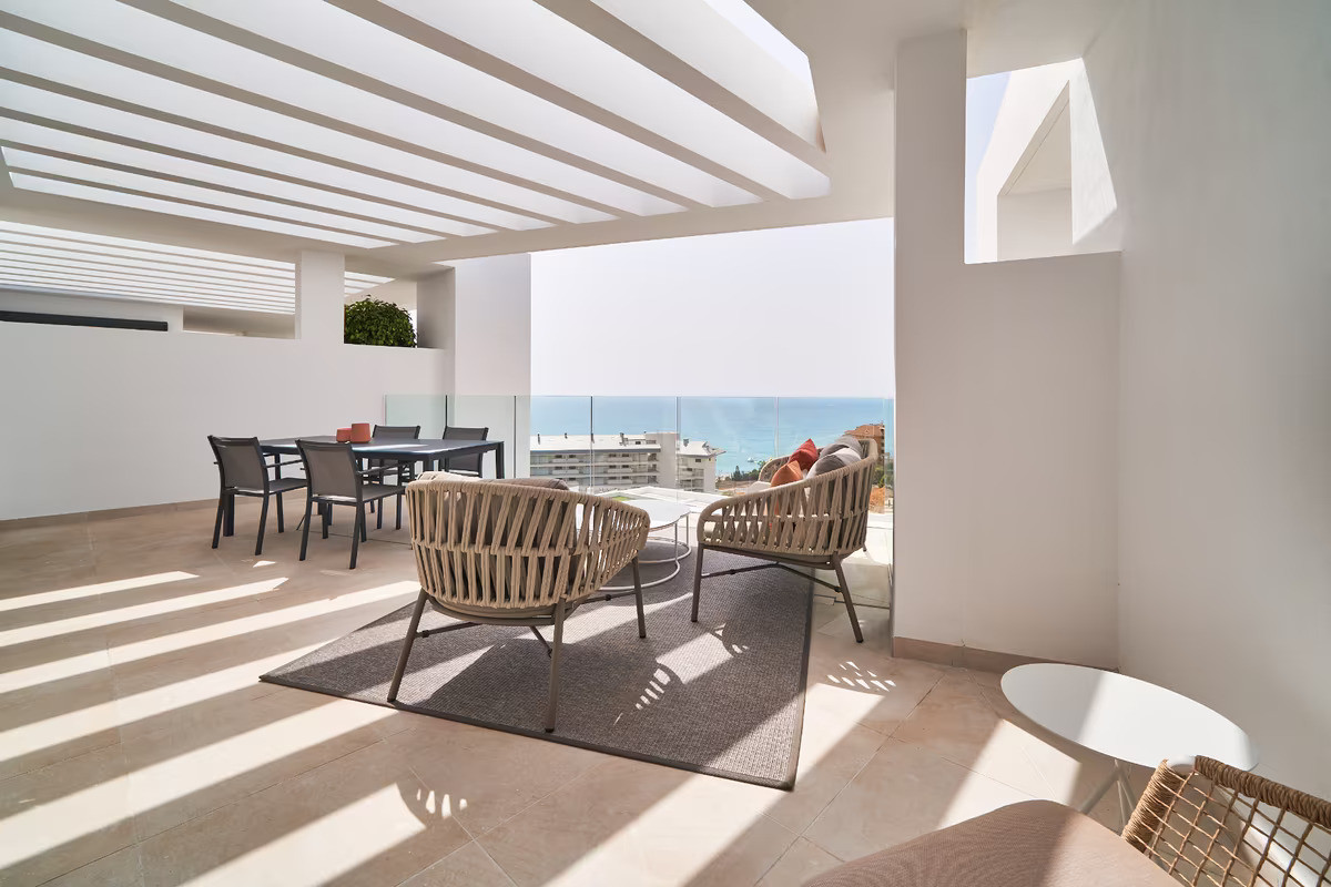 2 Bed Apartment for sale in Fuengirola Costa Del Sol, Málaga, Spain
