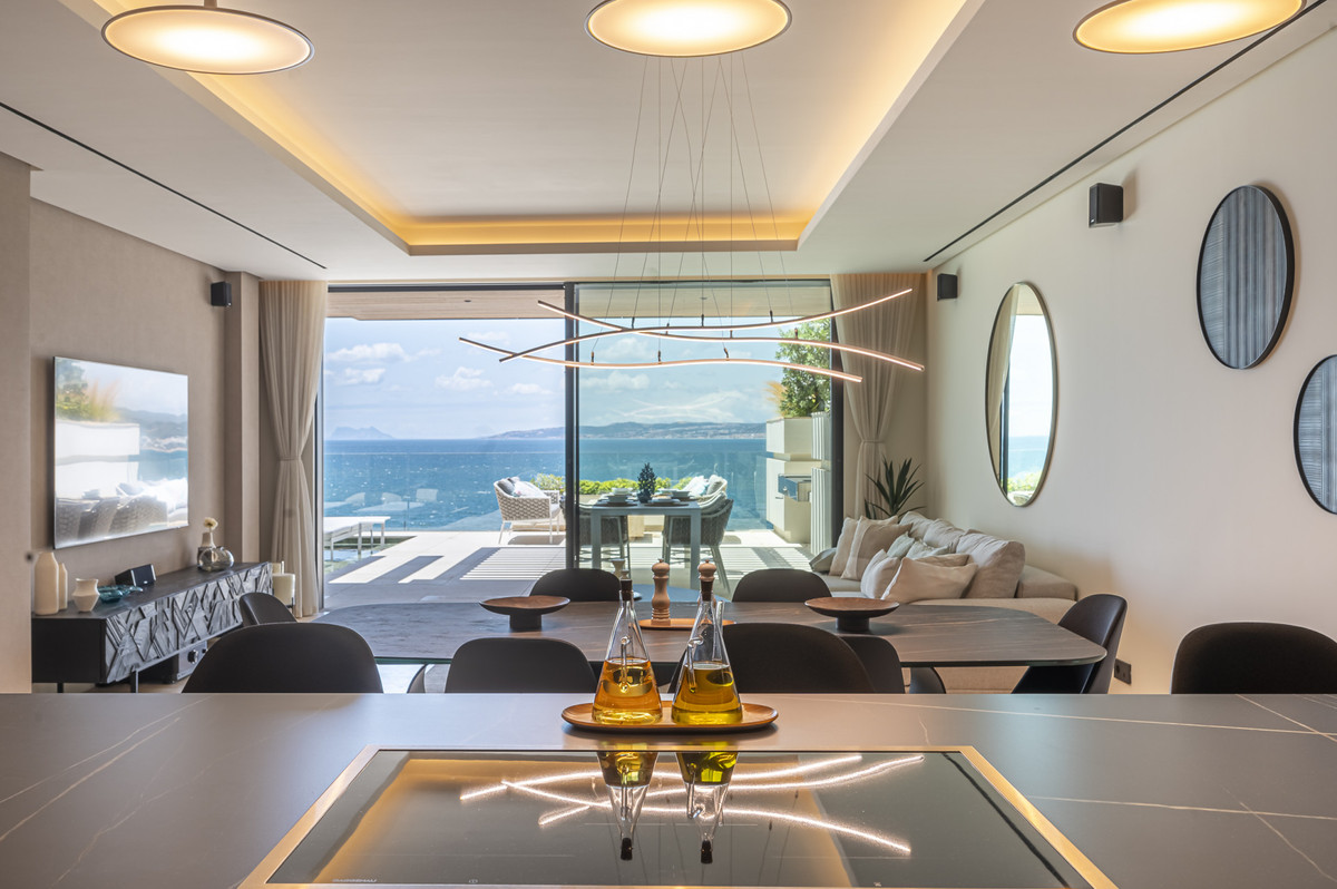 2 Bed Apartment for sale in Estepona Costa Del Sol, Málaga, Spain