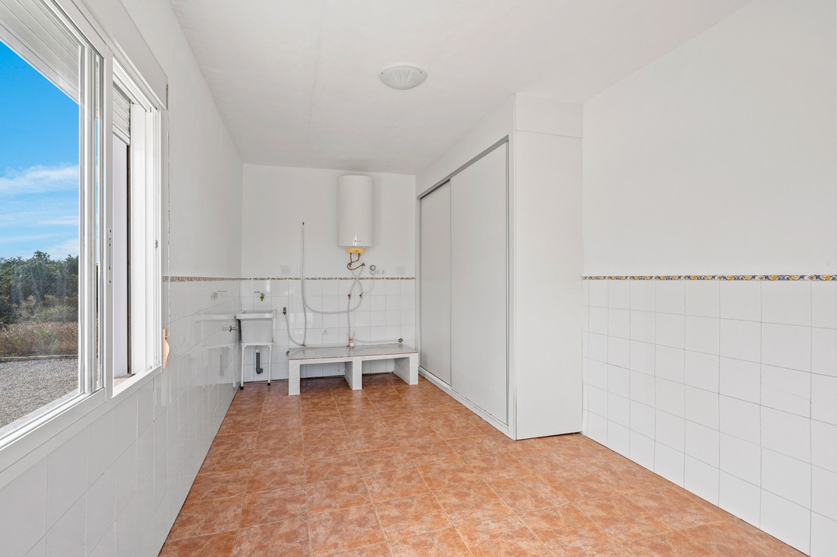 Se vende Villa - Chalet de 4 dormitorios en Costa Blanca, Alicante, España