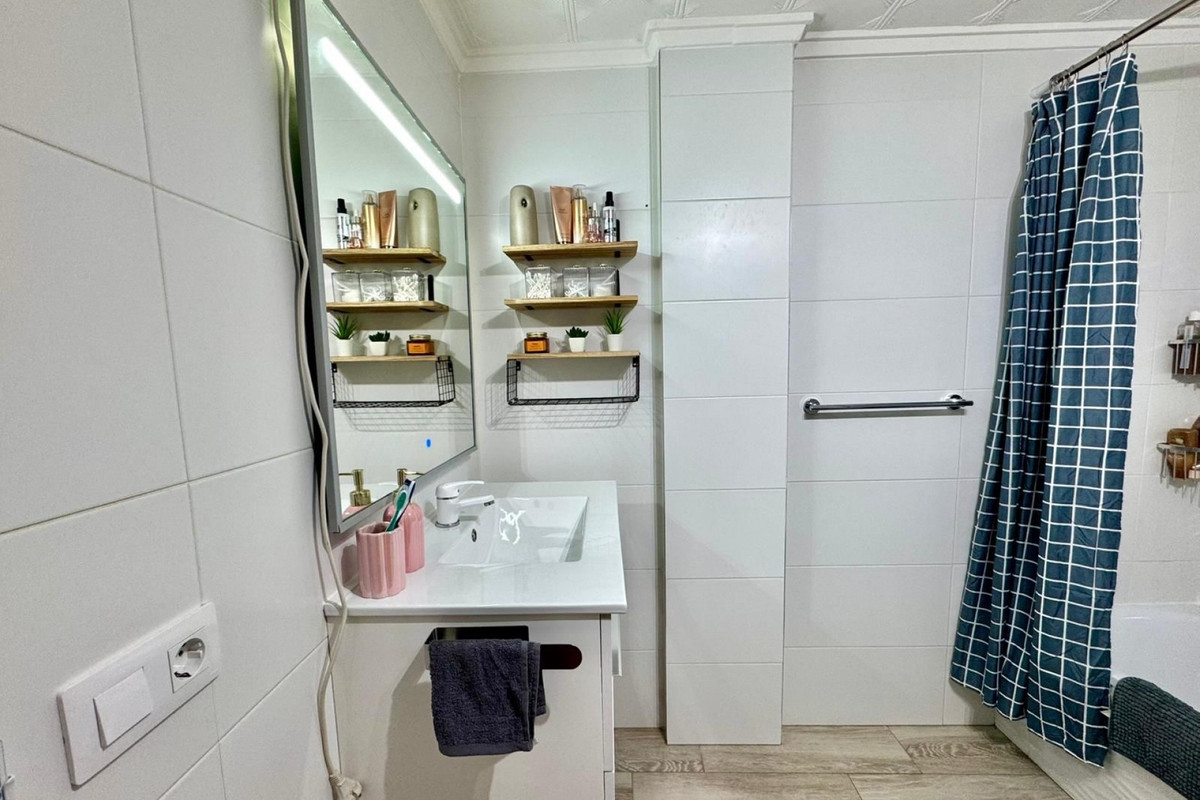 3 Bed Apartment for sale in Almoradi Costa Blanca, Alicante, Spain