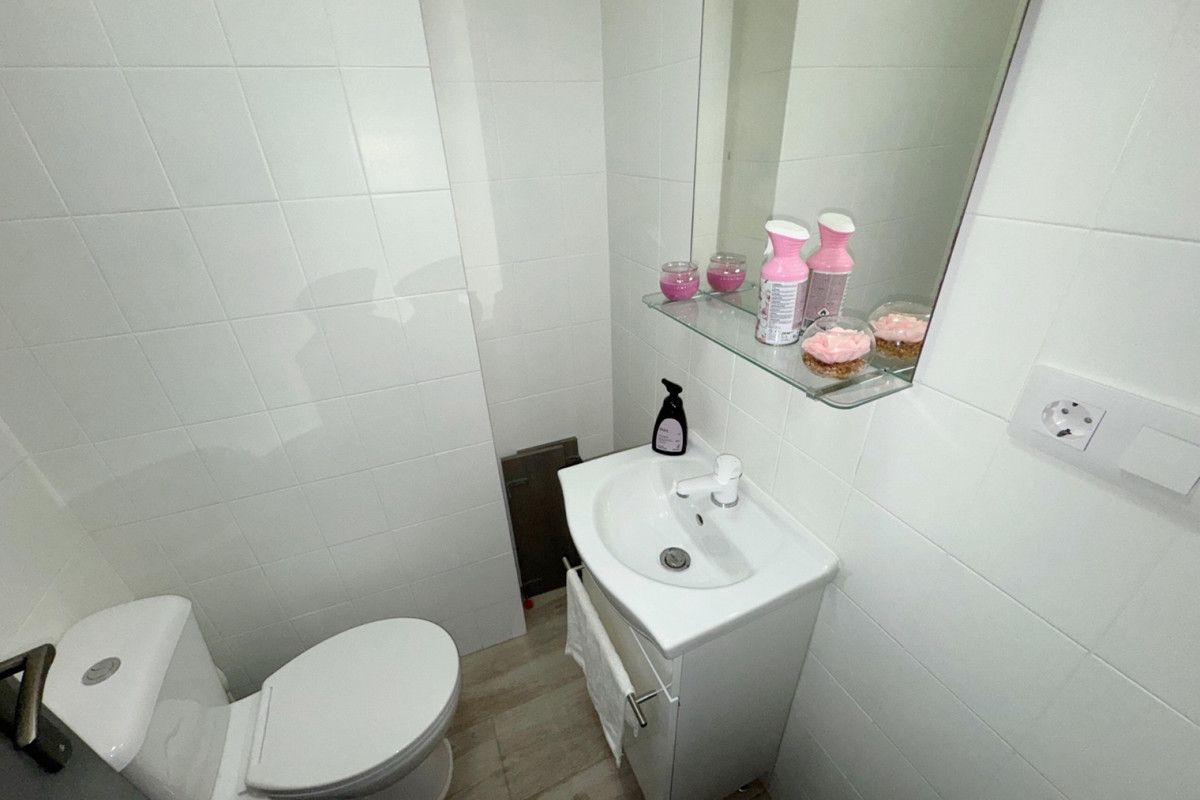 3 Bed Apartment for sale in Almoradi Costa Blanca, Alicante, Spain