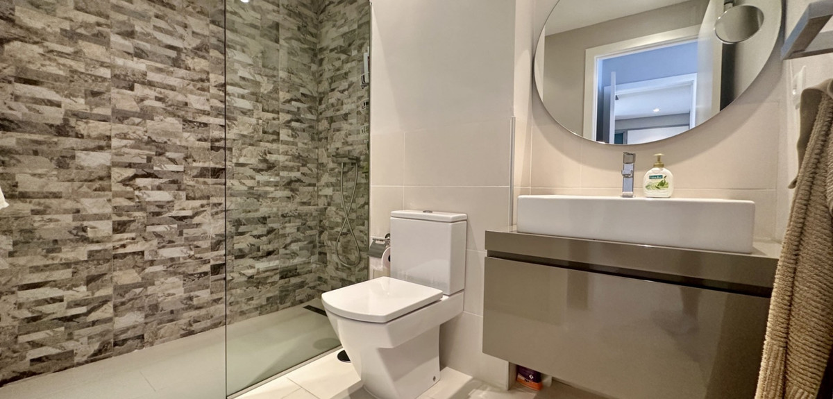 Se vende Apartamento Planta Baja de 2 dormitorios en Costa Blanca, Alicante, España