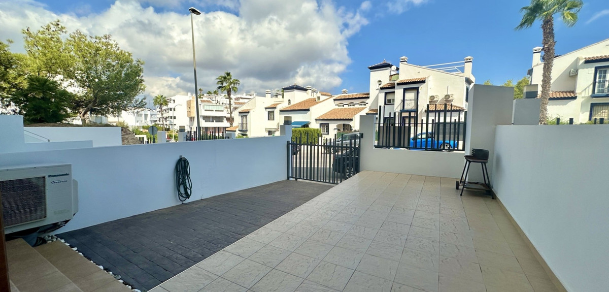Se vende Apartamento Planta Baja de 2 dormitorios en Costa Blanca, Alicante, España