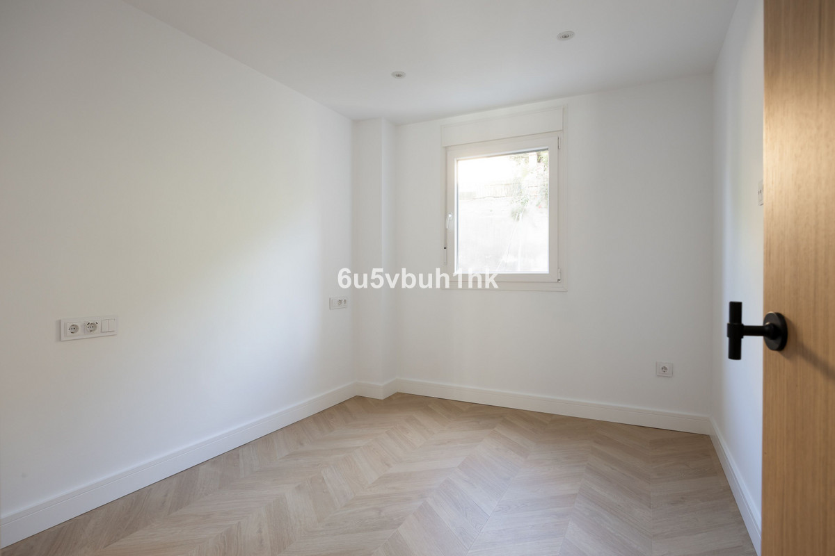 Se vende Apartamento Planta Baja de 3 dormitorios en Costa Del Sol, Málaga, España