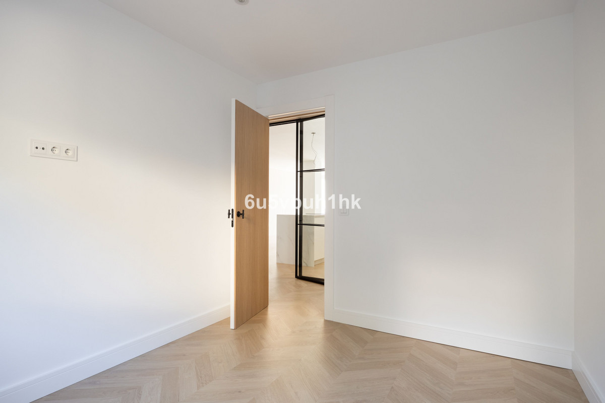 Se vende Apartamento Planta Baja de 3 dormitorios en Costa Del Sol, Málaga, España