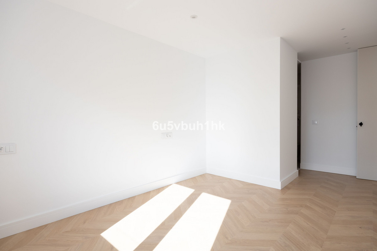 Se vende Apartamento Planta Baja de 3 dormitorios en Costa Del Sol, Málaga, España