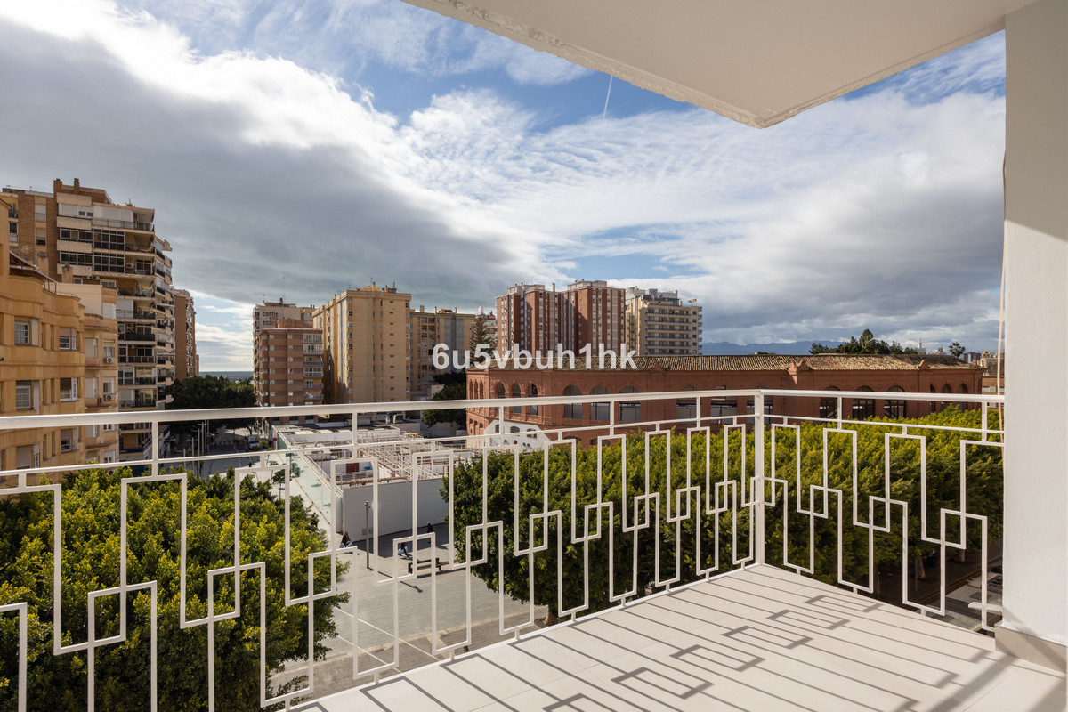 Se vende Apartamento Planta Baja de 3 dormitorios en Costa Del Sol, Málaga, España